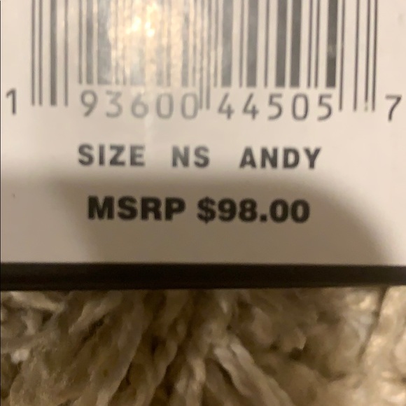 MICHEAL KORS *brand new* authentic designer wallet - Picture 2 of 4